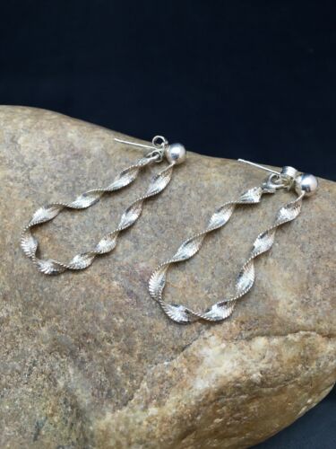 Native American Handmade Swirl Dangle Earrings | Sterling Silver | 8977