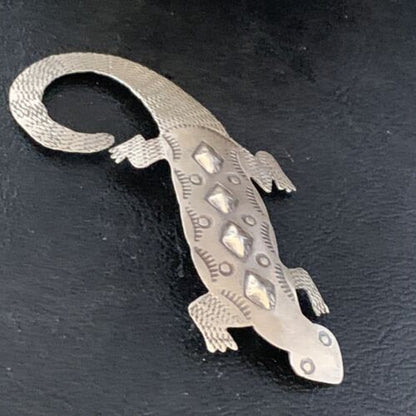 Navajo Handmade Stamped Lizard Gecko Pin | Sterling Silver | Authentic Native American | 13681