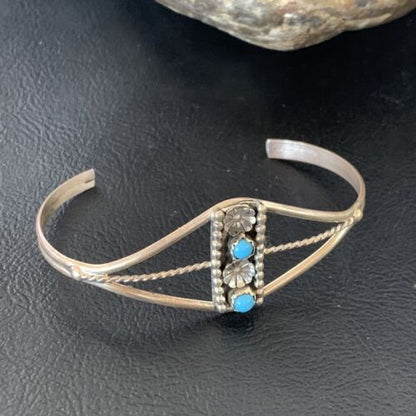 Handmade Women's Sterling Silver Blue Kingman Turquoise Cuff Wire Bracelet | 12879