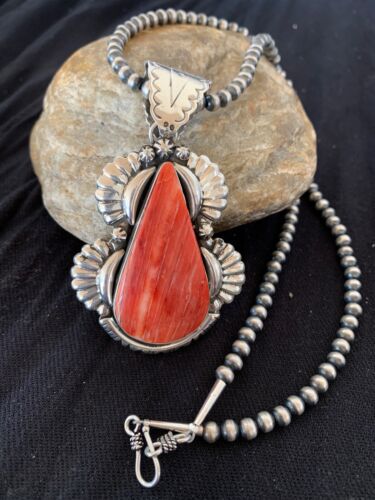 Navajo Spiny Oyster Pendant Necklace | Sterling Silver Pearls | Authentic Native American Handmade | 4628