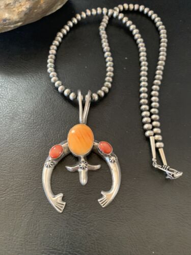 Navajo Pearl Necklace with Sterling Silver Naja Pendant | Orange Red Spiny Oyster | 11698