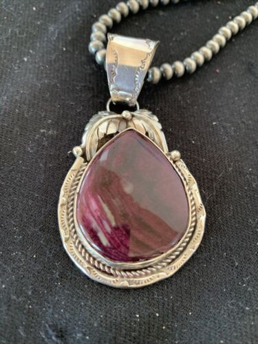 Southwestern Sterling Silver Navajo Pearls Pendant | Purple Spiny Oyster | Authentic Native American Handmade | 803