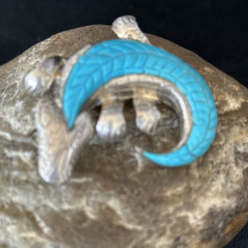 US Navajo White Blue Turquoise Lizard Pin Pendant Inlay Gecko Sterling 14510