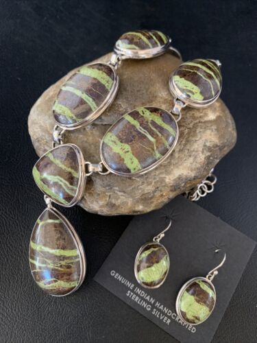Navajo Green Gaspeite Necklace Choker Earrings Set | Sterling Silver Pendant | 19" | Authentic Native American Handmade | 13793