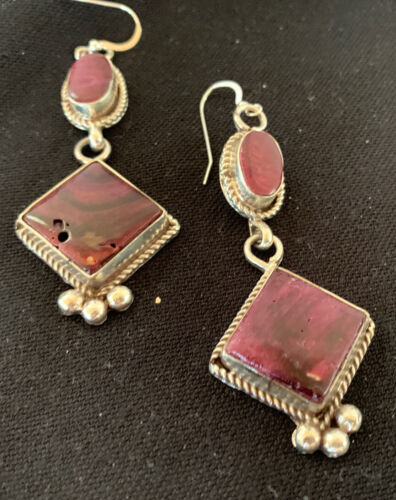 Navajo Purple Spiny Oyster Dangle Earrings | Sterling Silver | Authentic Native American Handmade | 201