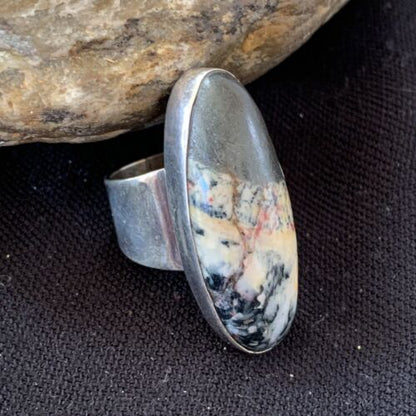 Southwestern Navajo Cinnabrite Ring | White Black | Sterling Silver | Sz 7.5 | 1557