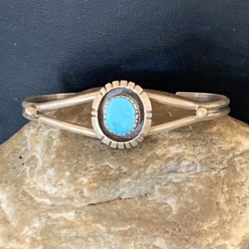 Handmade Women's Sterling Silver Blue Kingman Turquoise Cuff Wire Bracelet | 12878