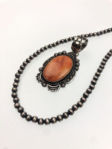 Navajo Pearls Orange Spiny Oyster Pendant Necklace | Sterling Silver | Authentic Native American Handmade | 13750