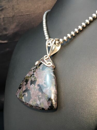 Native American Agate Pendant | Navajo Pearls Sterling Silver Necklace | 4382