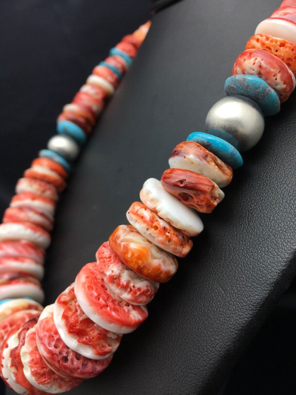 Authentic Native American Navajo Spiny Oyster Graduated Necklace | Sterling Silver | 20" | 4177