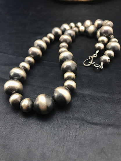 Navajo Pearls Graduated Sterling Silver Bead Necklace | Single Strand | Southwestern Native American | 20"