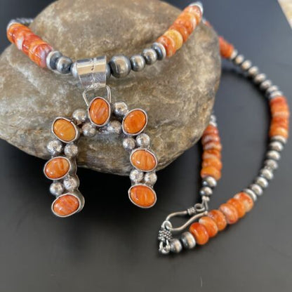 Navajo Pearls Sterling Silver Necklace | Orange Spiny Oyster Naja Pendant | 11346