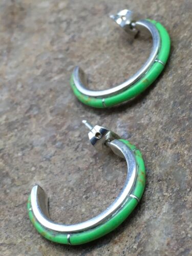 Native American Sterling Silver Green Gaspeite Earrings | 0.8" | 1412 - Masha USA