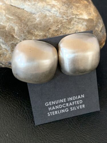 Old Pawn Women's Southwestern Oval Stud Earrings | Sterling Silver | 1" | 13003