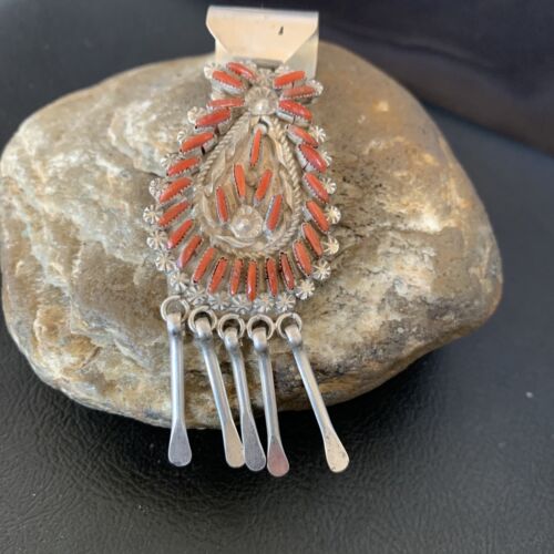 Old Pawn Zuni Multi-Stone Coral Needle Point Pendant Necklace | Sterling Silver | 12556