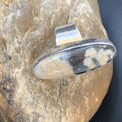 Southwestern Navajo Cinnabrite Ring | White Black | Sterling Silver | Sz 6.5 | 01549