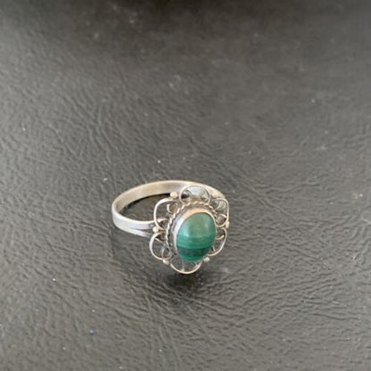 Navajo Green Malachite Ring | Sterling Silver | Sz 4.5 | Authentic Native American Handmade | 10871