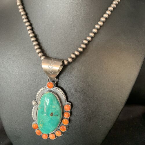 Native American Men's Green Turquoise Spiny Pendant Necklace | Sterling Silver | 14000
