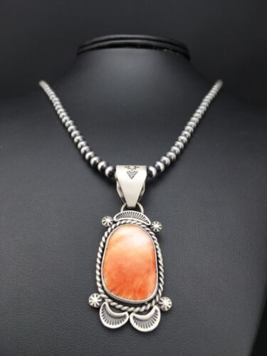 Navajo Orange Spiny Oyster Pendant Necklace | Sterling Silver | Authentic Native American Handmade | 4907