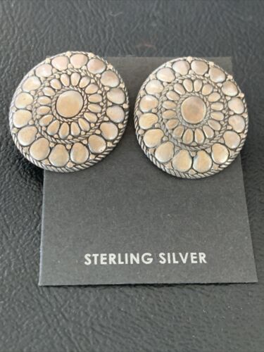 Old Pawn Women's Southwestern Sterling Silver Oval Stud Earrings | 1" | 13000