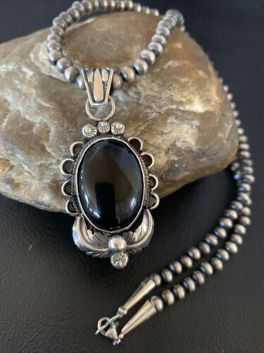 Native American Men's Navajo Pearls Necklace Pendant | Sterling Silver Black Onyx | 13093