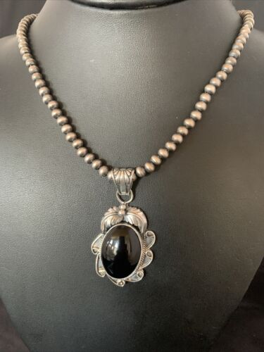 Native American Men's Navajo Pearls Necklace with Black Onyx Pendant | Sterling Silver | 13089