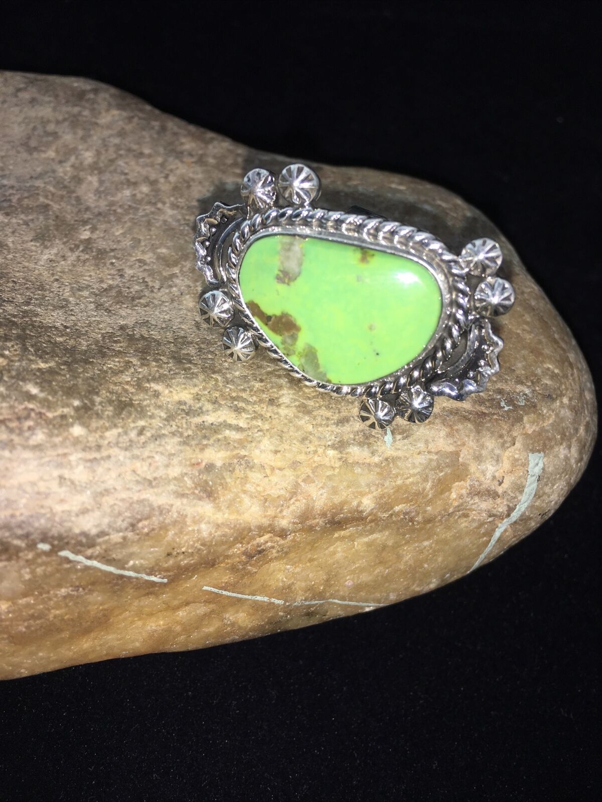 Native American Navajo Green Gaspeite Ring | Sterling Silver | Sz 6 | 1807