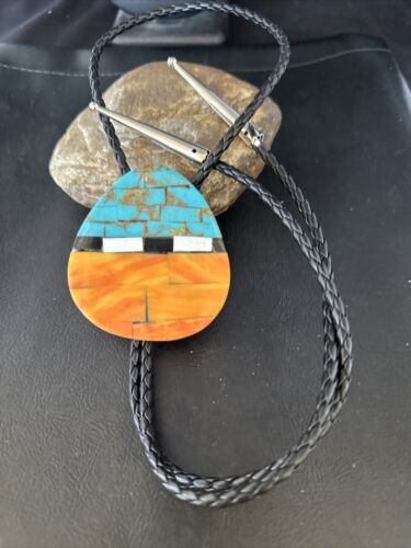 Men's Santo Domingo Bolo Tie | Turquoise Spiny Oyster | Sterling Silver Tips | Native American Handmade | 14632