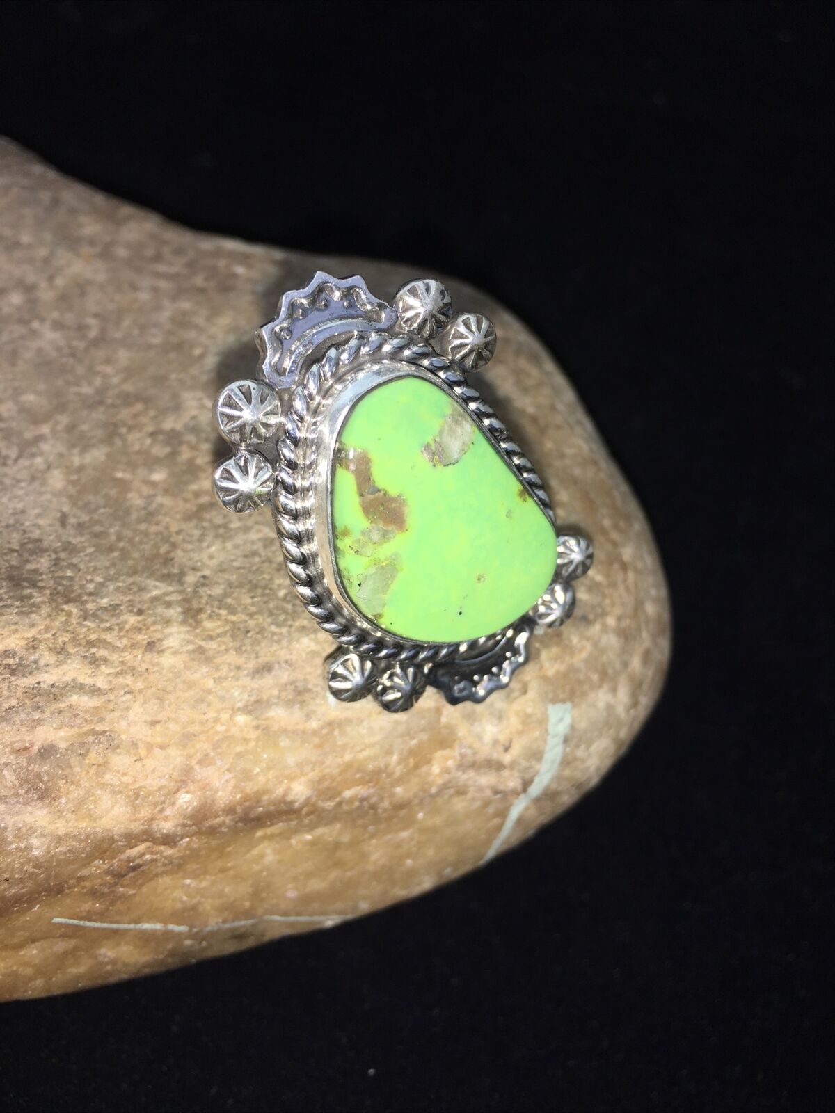 Native American Navajo Green Gaspeite Ring | Sterling Silver | Sz 6 | 1807