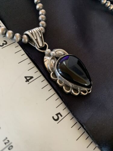 Native American Men's Navajo Pearls Necklace | Sterling Silver Black Onyx Pendant | 13096 - Masha USA