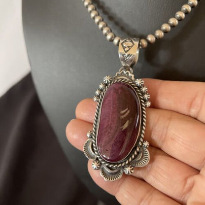 Navajo Purple Spiny Oyster Pendant Necklace | Sterling Silver | Authentic Native American Handmade | 11304