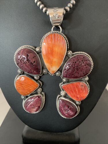 Navajo Sterling Silver Necklace with Purple Red Spiny Oyster Naja Pendant | 967