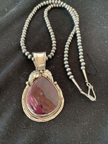 Southwestern Sterling Silver Navajo Pearls Pendant | Purple Spiny Oyster | Authentic Native American Handmade | 803