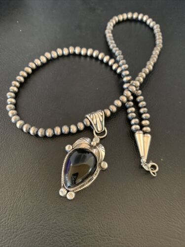 Native American Men's Navajo Pearls Necklace with Black Onyx Pendant | Sterling Silver | 13100