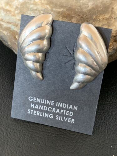 Old Pawn Women's Southwestern Sterling Silver Oval Stud Earrings | 1" | 13002