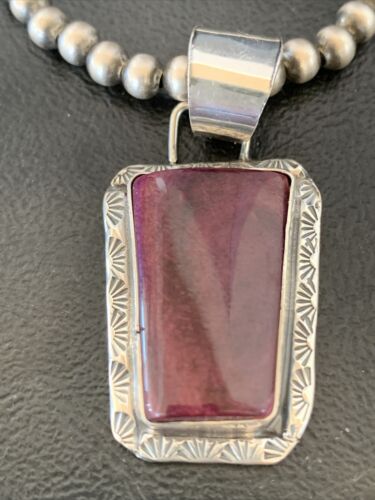 Navajo Pearls Purple Spiny Oyster Pendant Necklace | Sterling Silver | Authentic Native American Handmade | 10947