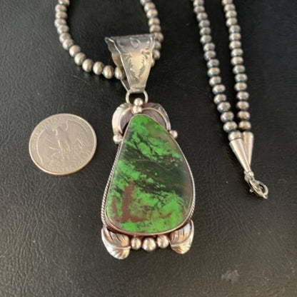 Native American Green Gaspeite Pendant Necklace | Sterling Silver | 13996