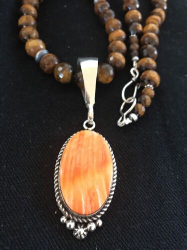 Navajo Sterling Silver Necklace | Spiny Oyster Pendant | Southwestern Native American | S425