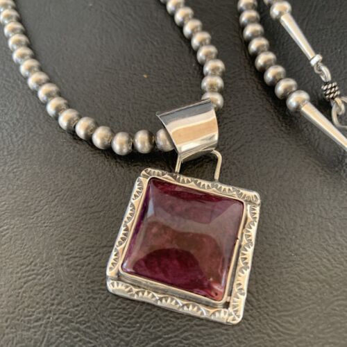 Navajo Pearls Purple Spiny Oyster Pendant Necklace | Sterling Silver | Authentic Native American Handmade | 10952