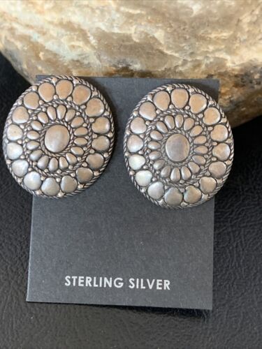 Old Pawn Women's Southwestern Sterling Silver Oval Stud Earrings | 1" | 13000