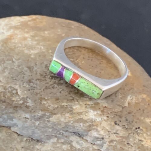 Southwestern Navajo Green Gaspeite Sugilite Red Coral Inlay Ring | Sz 7 | 02247