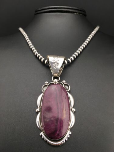 Navajo Pearls Purple Spiny Oyster Pendant Necklace | Sterling Silver | Native American Handmade | 4815