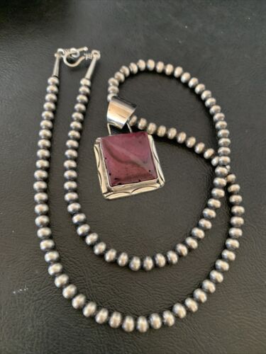 Navajo Pearls Purple Spiny Oyster Pendant Necklace | Sterling Silver | Authentic Native American Handmade | 10949