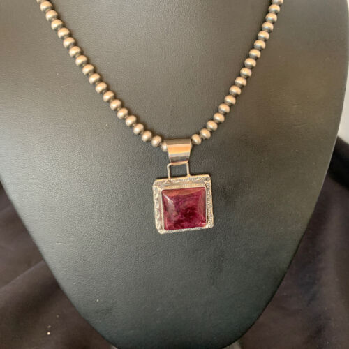 Navajo Pearls Purple Spiny Oyster Pendant Necklace | Sterling Silver | Authentic Native American Handmade | 10952