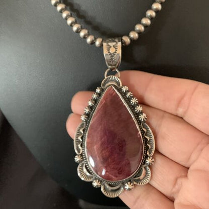 Navajo Purple Spiny Oyster Pendant Necklace | Sterling Silver | Authentic Native American Handmade | 11309