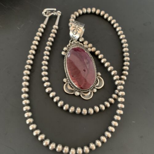 Navajo Purple Spiny Oyster Pendant Necklace | Sterling Silver | Authentic Native American Handmade | 11303