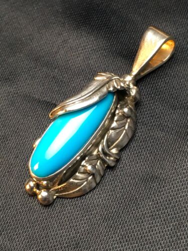 Southwestern Turquoise Blue Pendant Necklace | Sterling Silver | Navajo | 8917