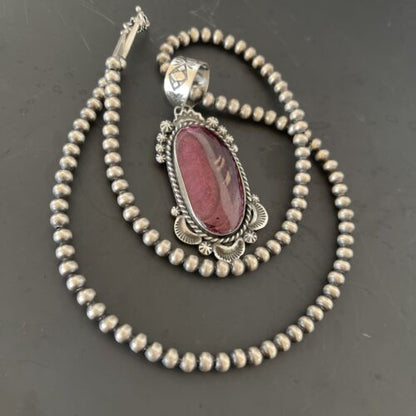 Navajo Purple Spiny Oyster Pendant Necklace | Sterling Silver | Authentic Native American Handmade | 11304