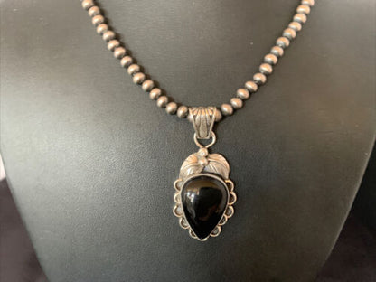 Native American Men's Navajo Pearls Necklace | Sterling Silver Black Onyx Pendant | 13096 - Masha USA