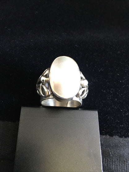 Southwestern Navajo White Mabe Pearl Ring | Sterling Silver | Sz 8 | Authentic Native American Handmade | 1720